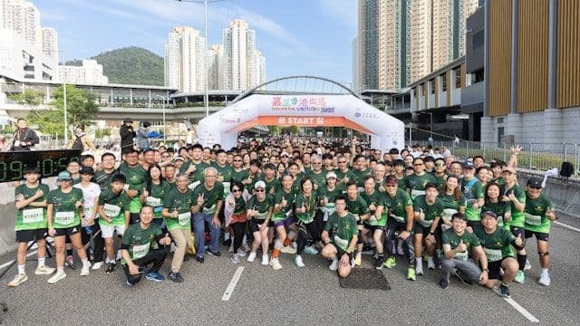 百位校長一對一與學生跑街馬 一場超越10公里的生命教育馬拉松