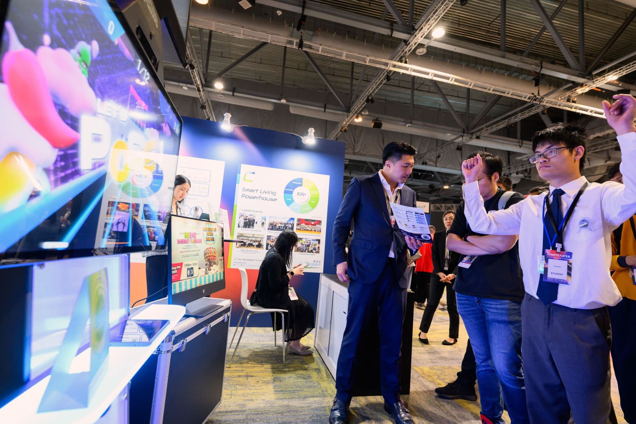 A Visionary Field Trip at JUMPSTARTER 2025 - Inspiring Tomorrow's Innovators_6